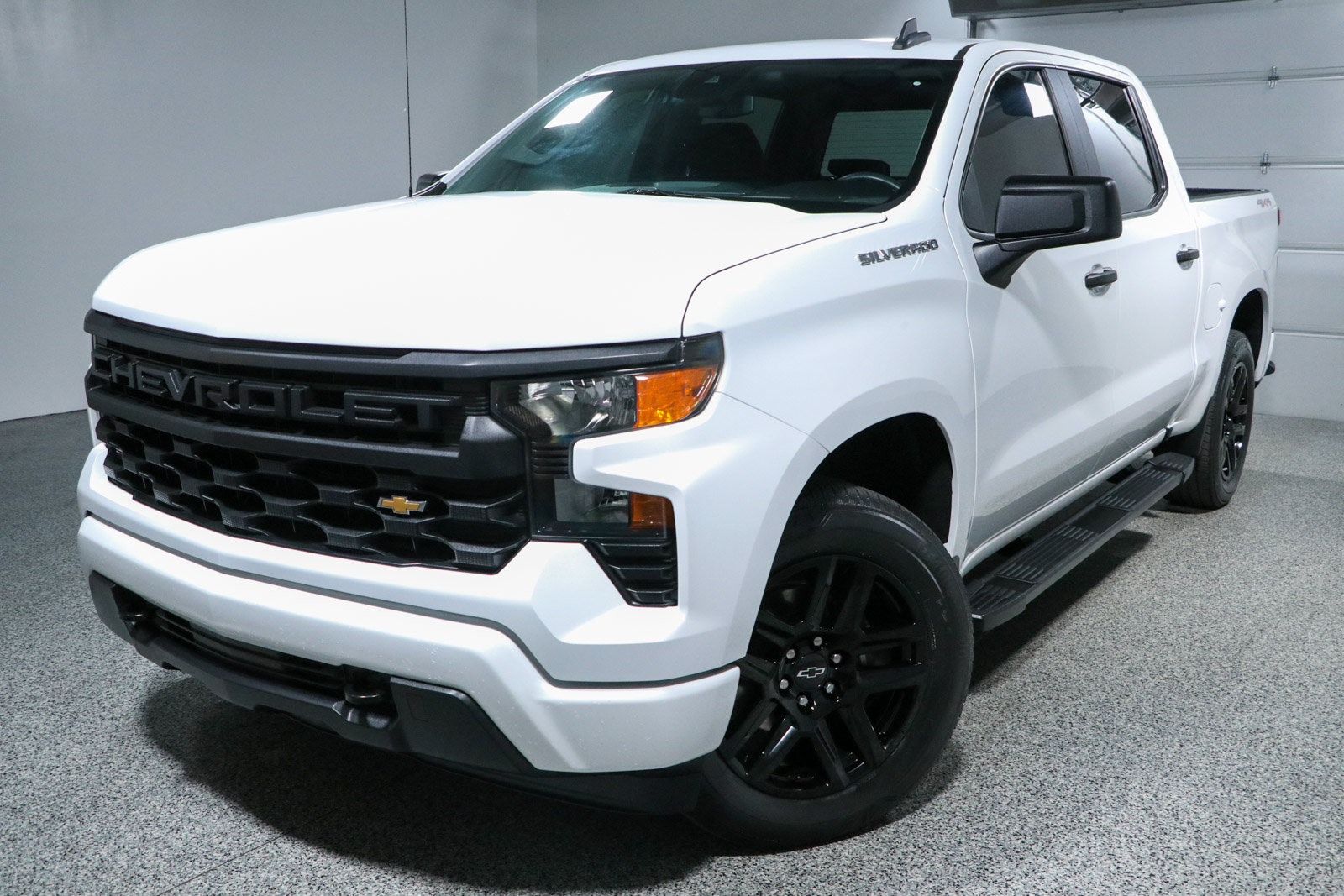 Used 2024 Chevrolet Silverado 1500 Custom AWD/4WD image 31