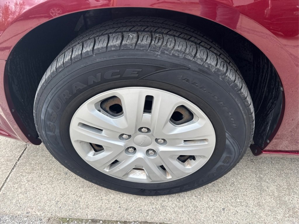 Used 2019 Dodge Grand Caravan SE w/ UConnect Hands-Free Group FWD image 19