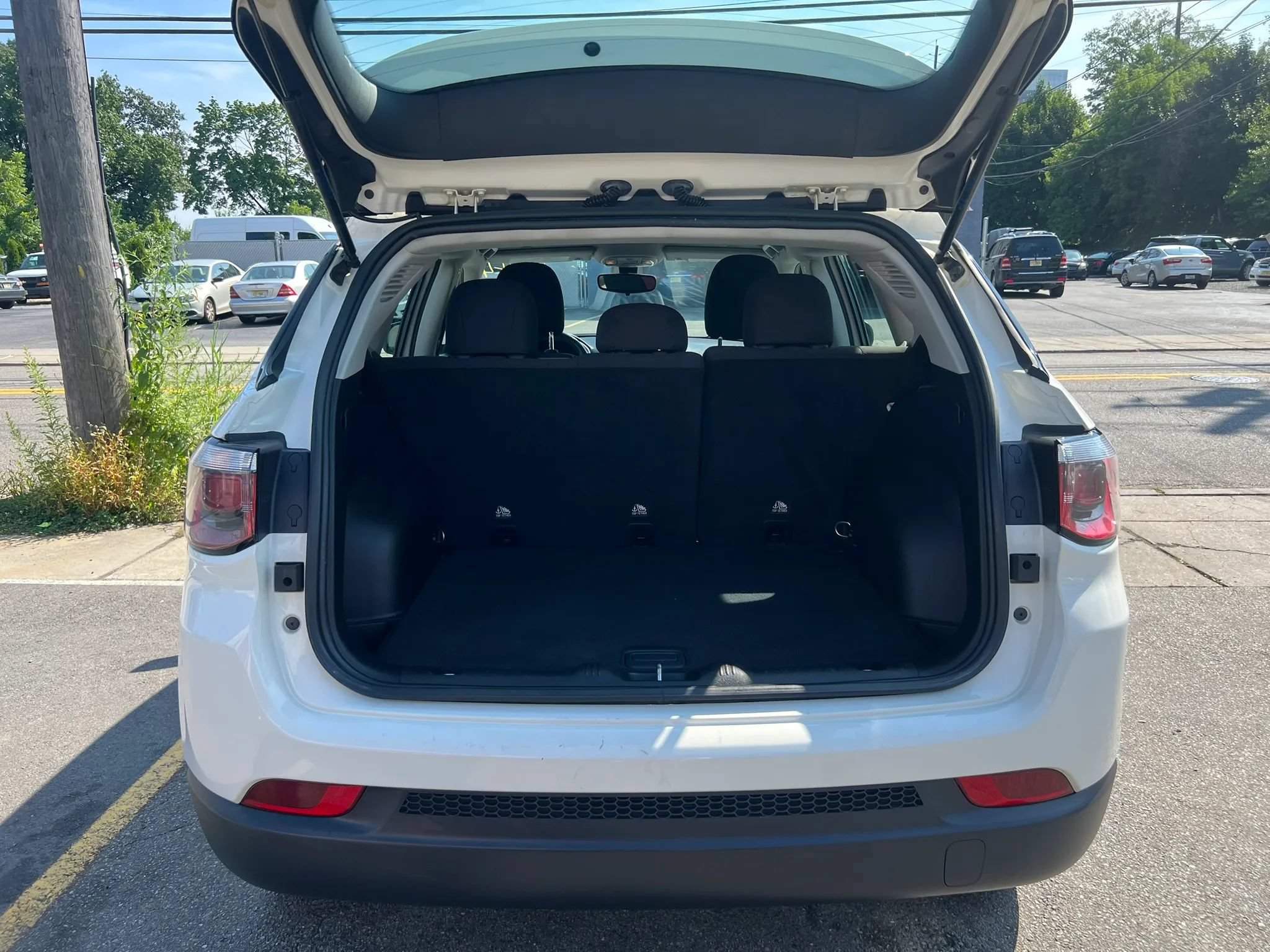 Used 2019 Jeep Compass Sport FWD image 9