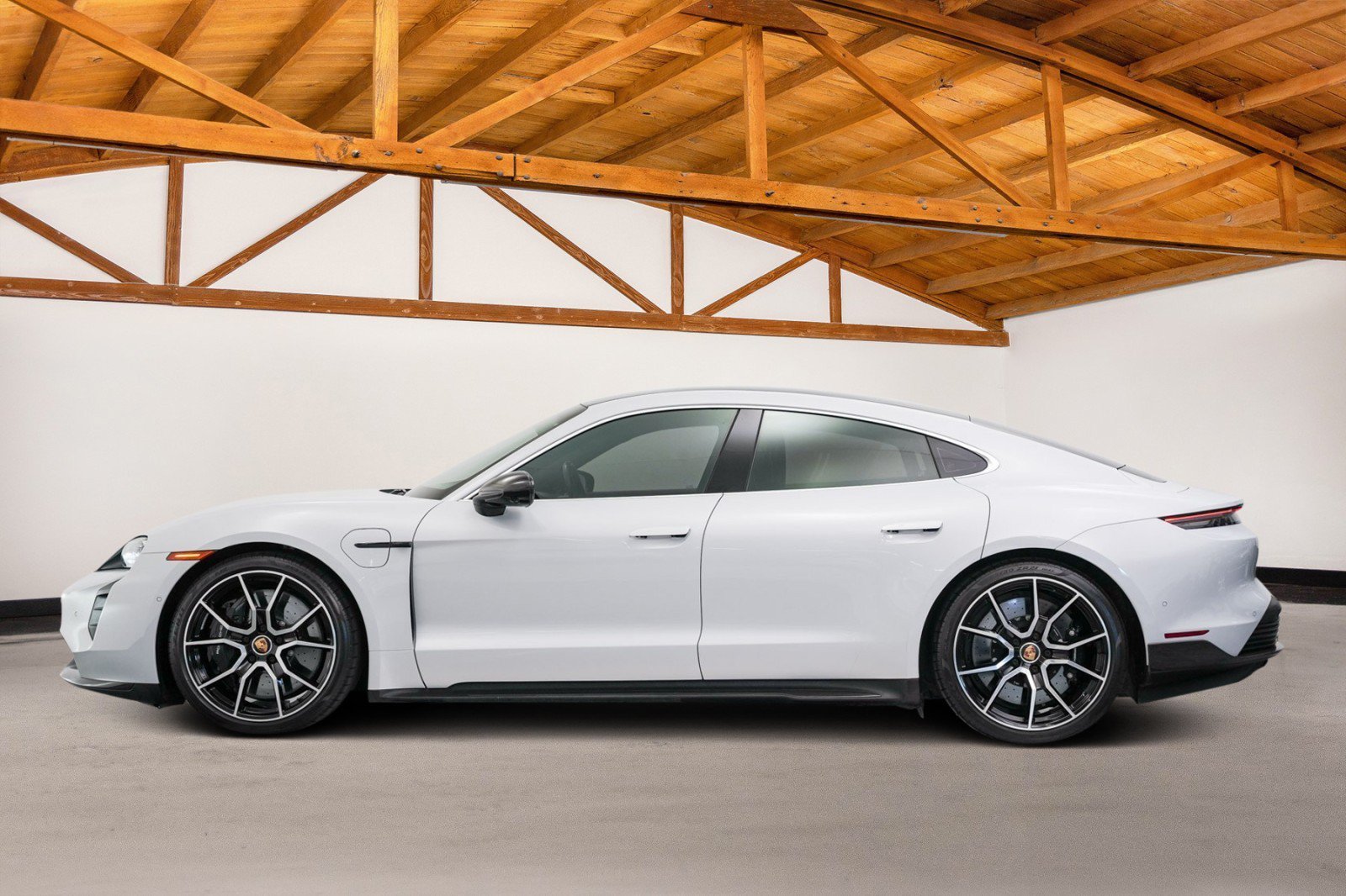 Used 2022 Porsche Taycan Turbo S AWD/4WD image 2