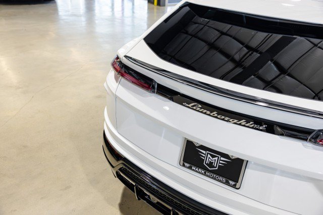 Used 2022 Lamborghini Urus AWD/4WD image 14