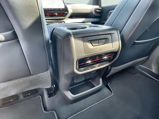 New 2025 Chevrolet Silverado EV RST AWD/4WD image 21