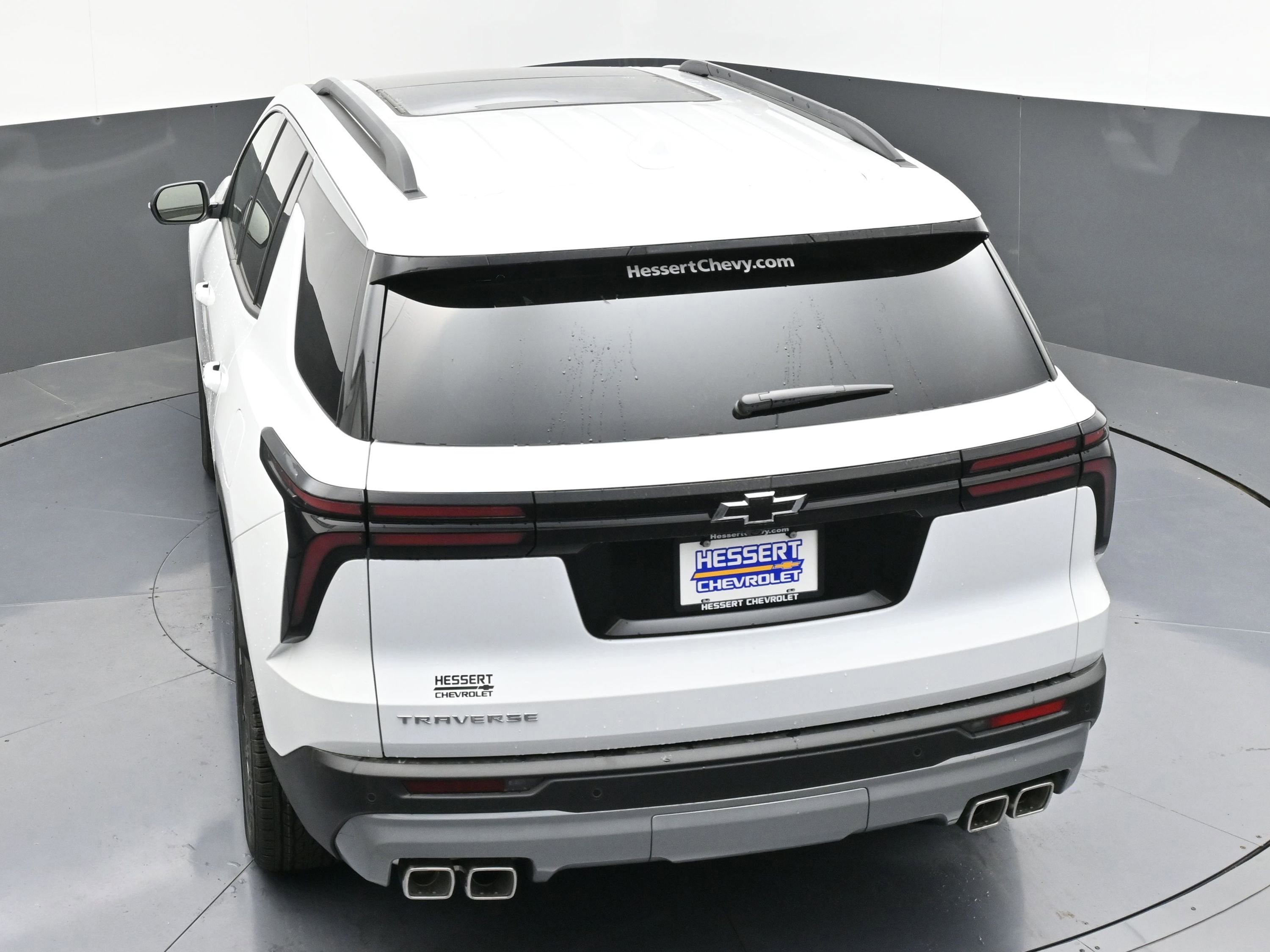 New 2026 Chevrolet Traverse LT w/ Sun and Wheel Package FWD image 44