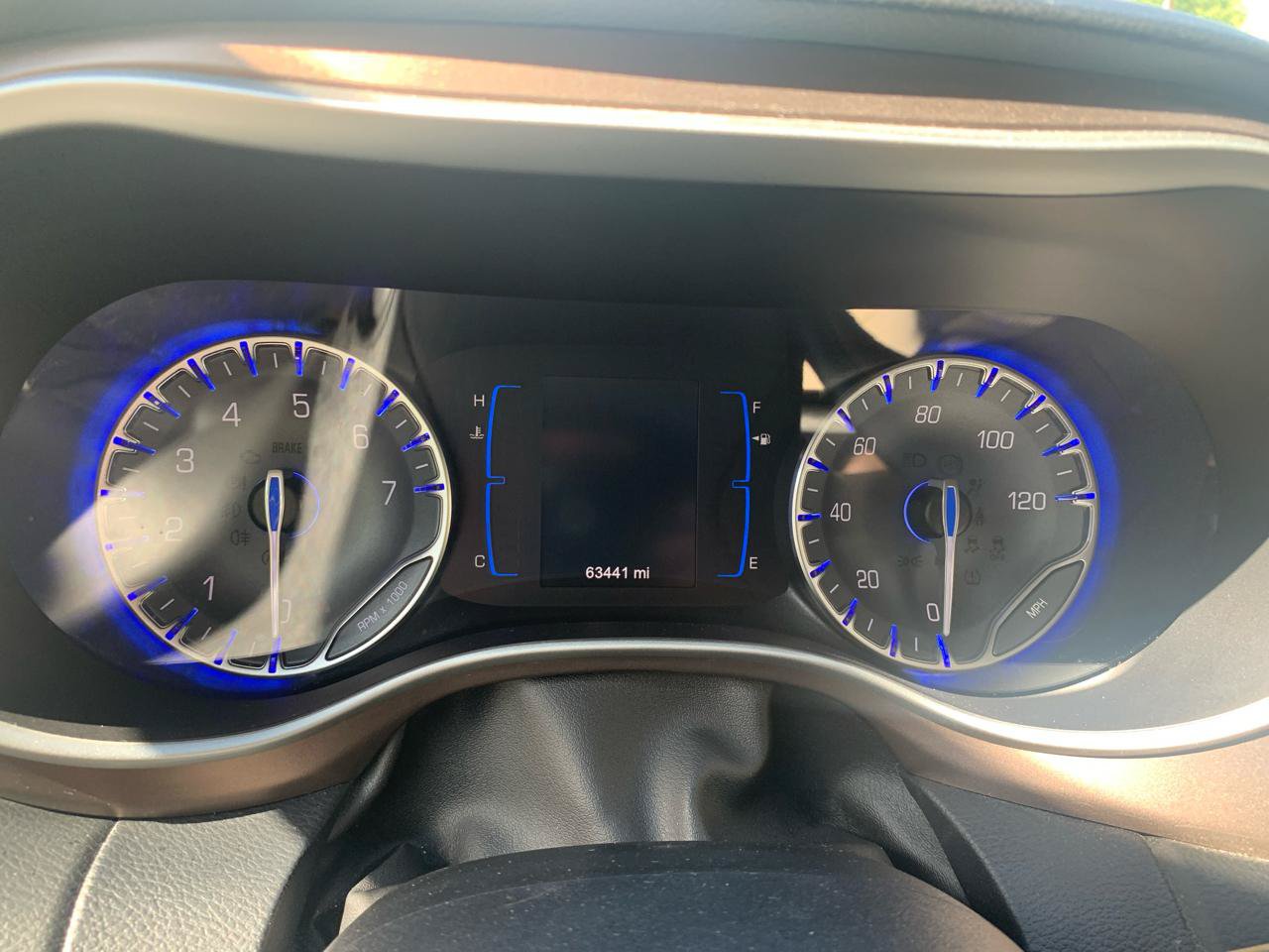 Used 2017 Chrysler Pacifica LX FWD image 12