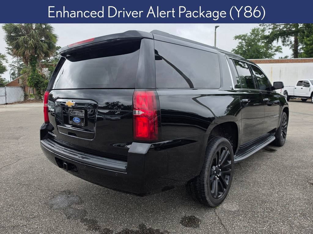 Used 2016 Chevrolet Suburban LT RWD image 3