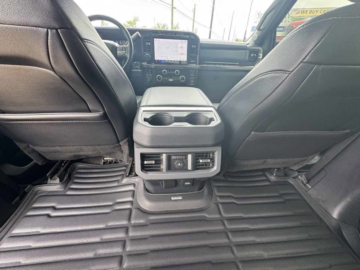 Used 2024 Ford F350 Lariat w/ Lariat Ultimate Package AWD/4WD image 35