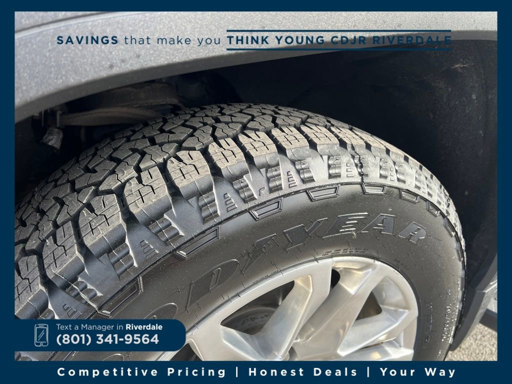 Used 2019 GMC Sierra 1500 SLT w/ SLT Premium Package image 27