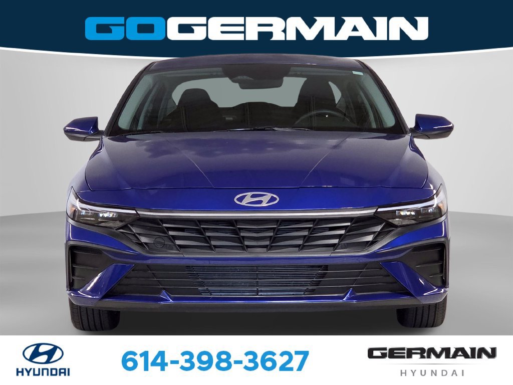 Used 2024 Hyundai Elantra SEL FWD image 2