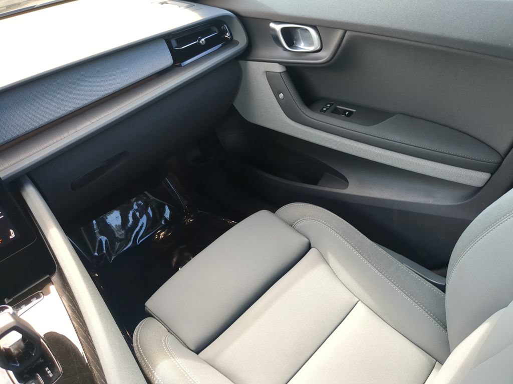Used 2024 Polestar Polestar 2 AWD/4WD image 16