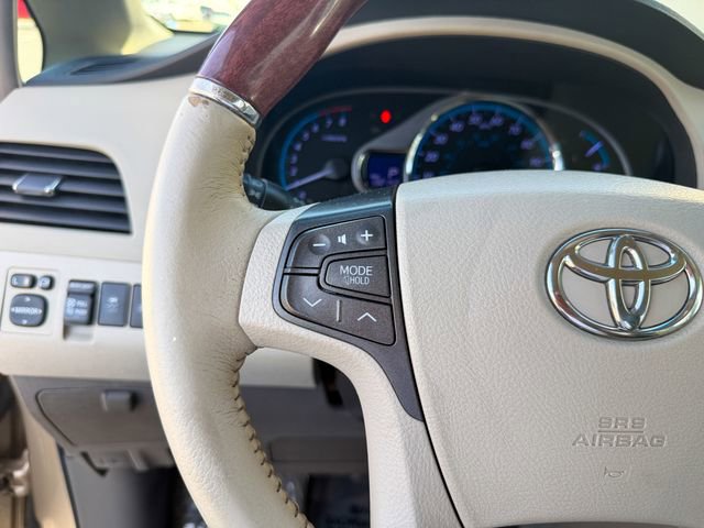 Used 2014 Toyota Sienna Limited w/ Limited Premium Package image 19