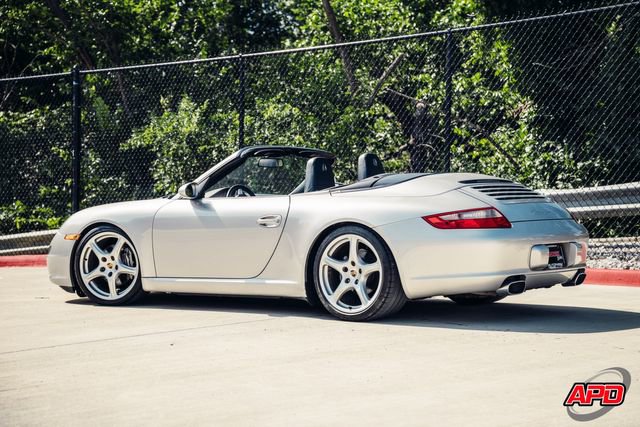 Used 2006 Porsche 911 Carrera RWD image 3
