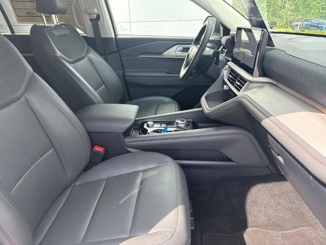 Certified 2026 Ford Explorer Active w/ Active Comfort Package RWD image 25