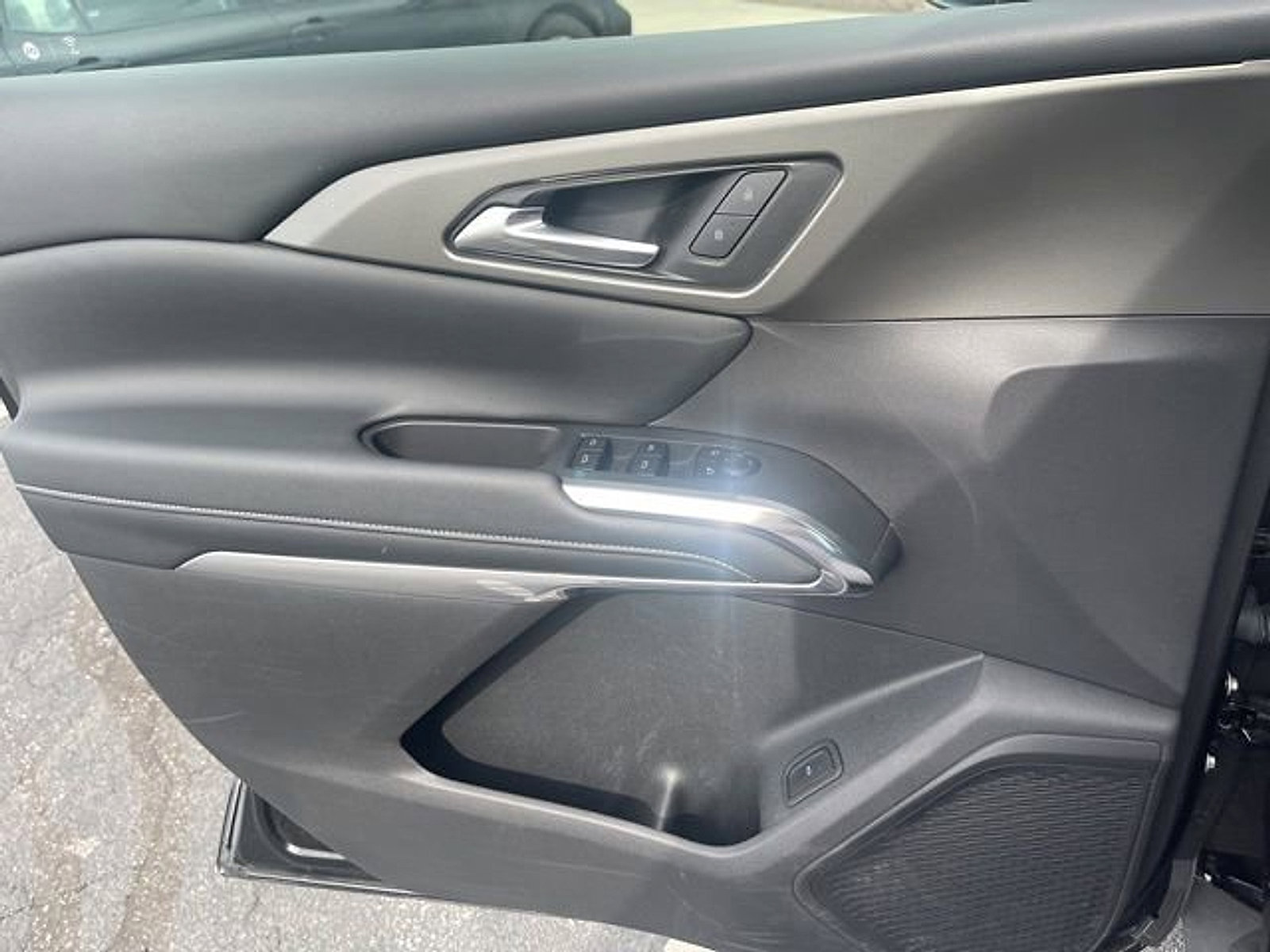 Certified 2025 Chevrolet Traverse LT image 15