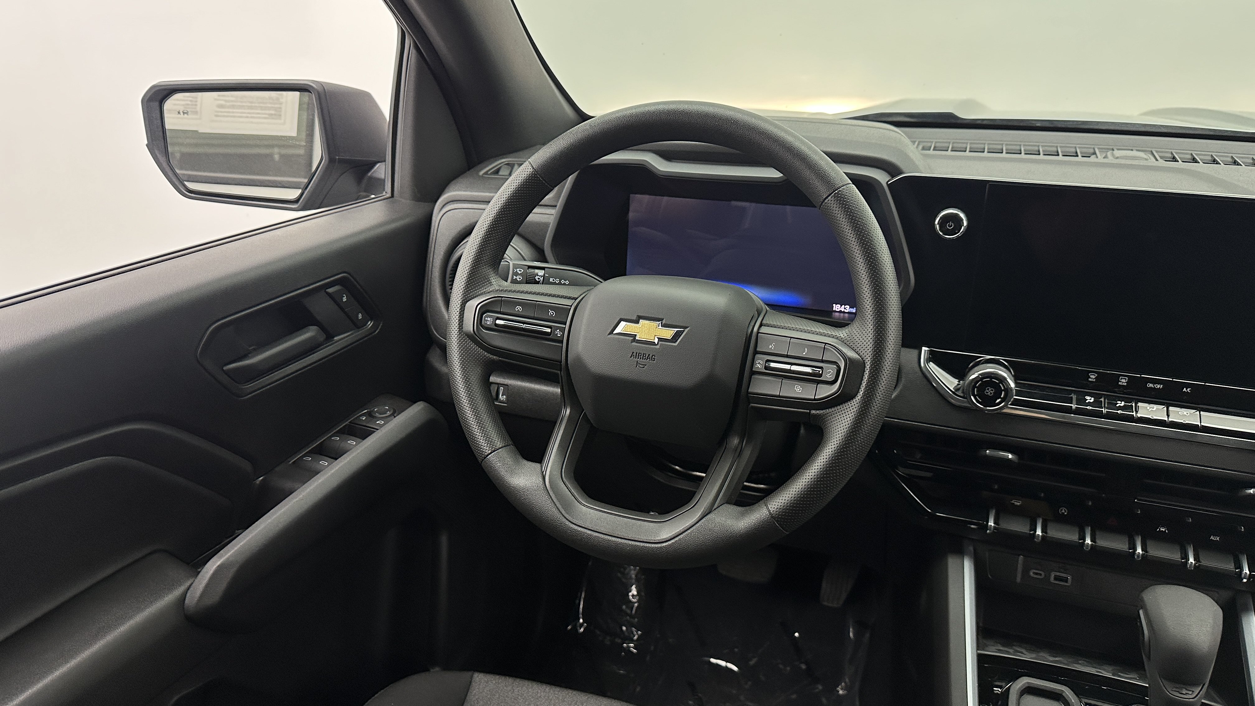 Used 2026 Chevrolet Colorado W/T RWD image 27