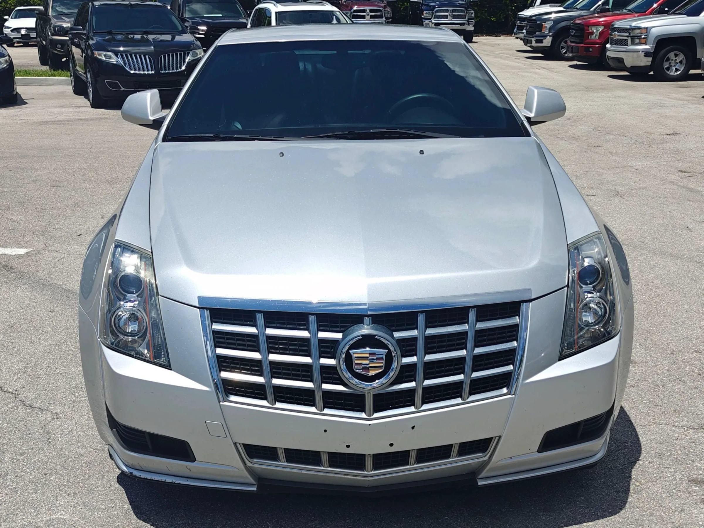 Used 2013 Cadillac CTS Coupe RWD image 2