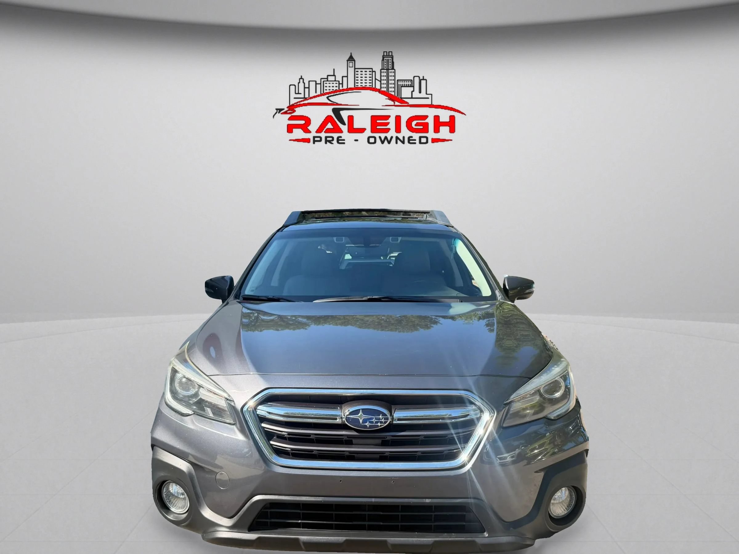 Used 2019 Subaru Outback 2.5i Limited AWD/4WD image 3