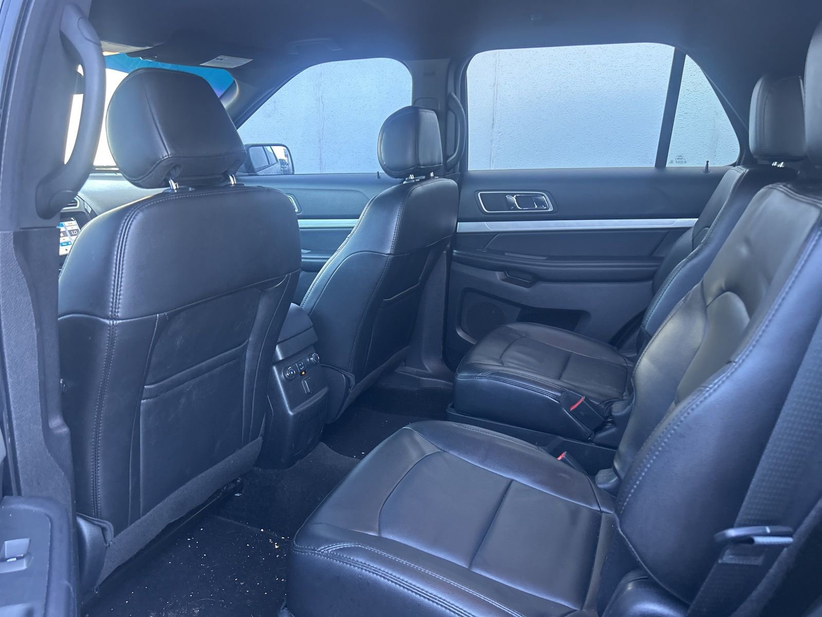 Used 2017 Ford Explorer XLT w/ Equipment Group 202A image 19