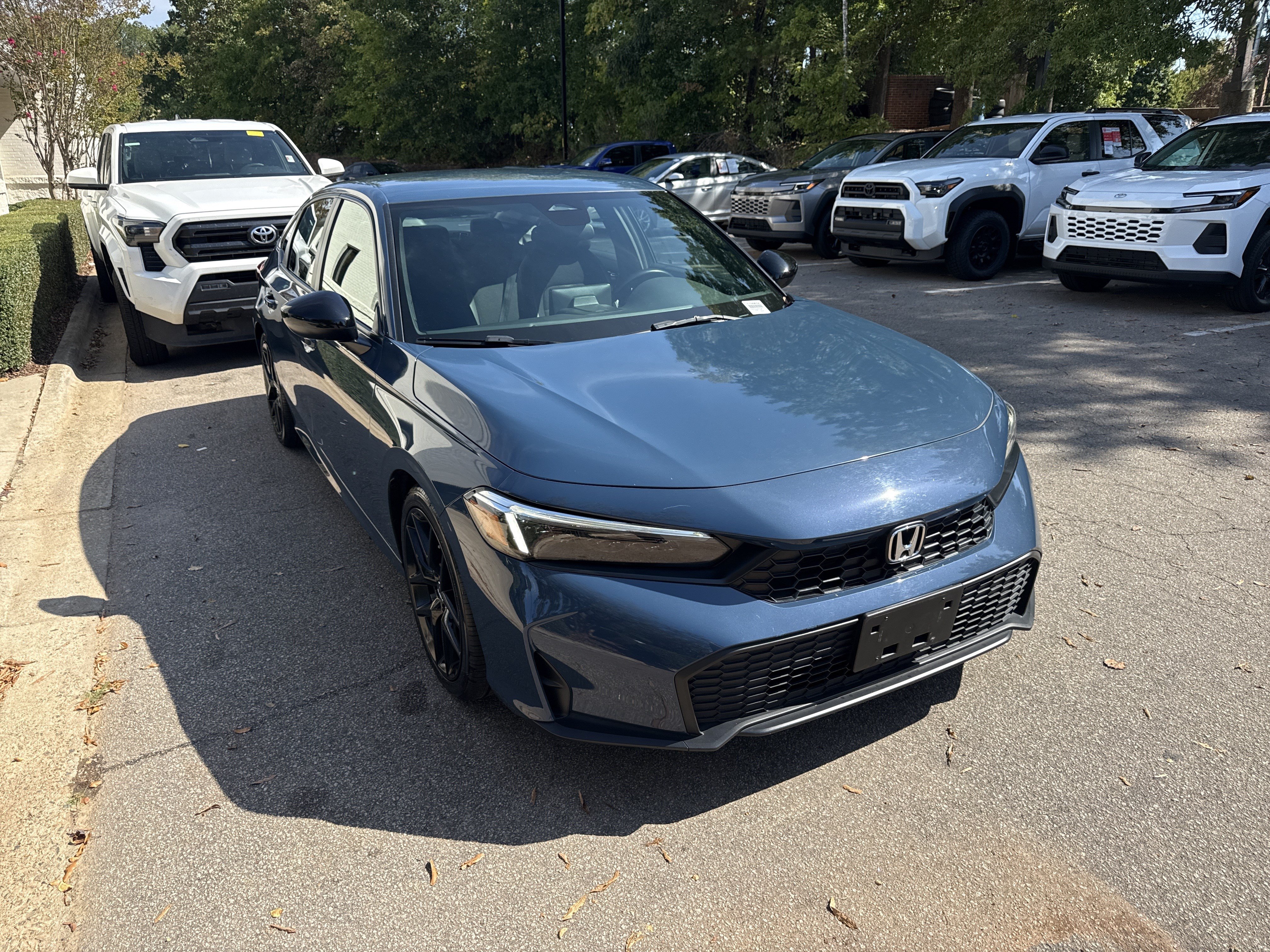 Used 2025 Honda Civic Sport image 2