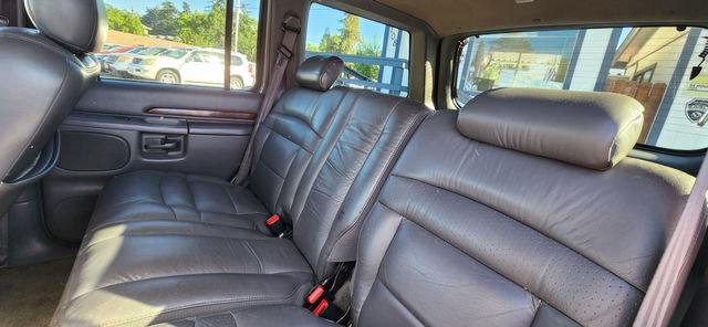 Used 2000 Ford Explorer Limited RWD image 9