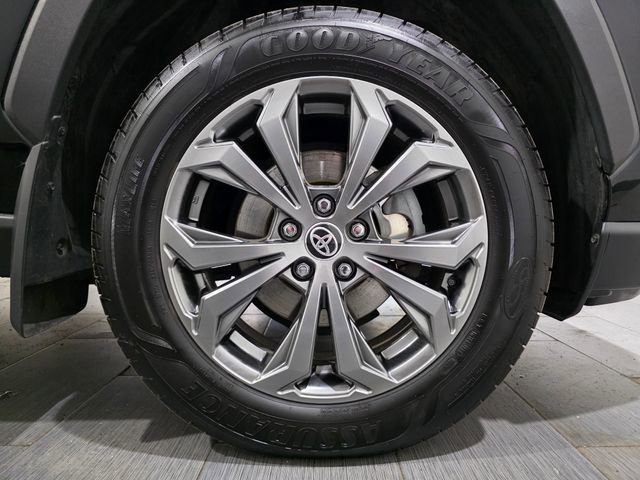 Used 2023 Toyota RAV4 XLE Premium image 26