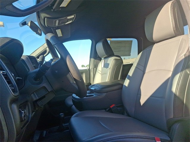 Used 2023 RAM 3500 Tradesman w/ Chrome Appearance Group image 13