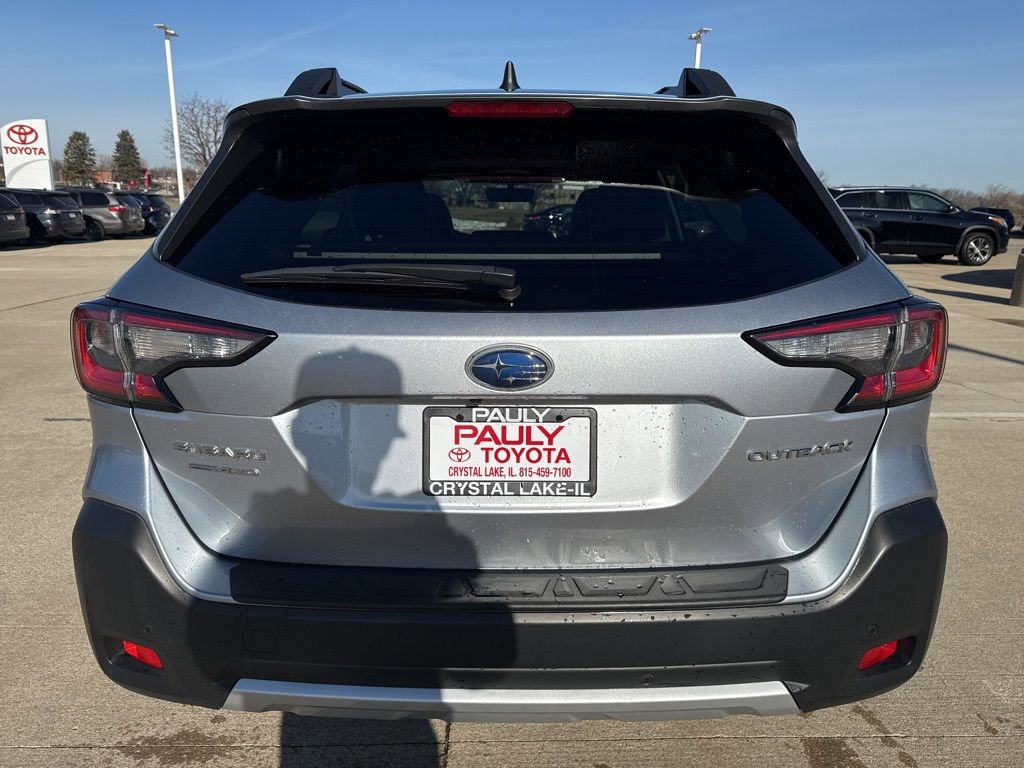 Used 2023 Subaru Outback Limited image 5