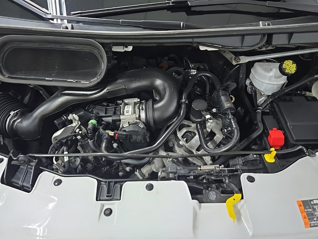 Used 2025 Ford Transit 250 148 High Roof Extended w/ Load Area Protection Package RWD image 14