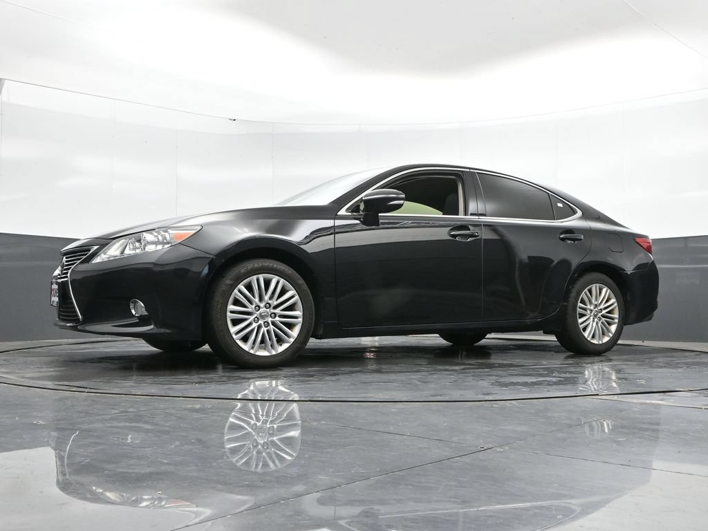 Used 2013 Lexus ES 350 w/ Luxury Pkg FWD image 42