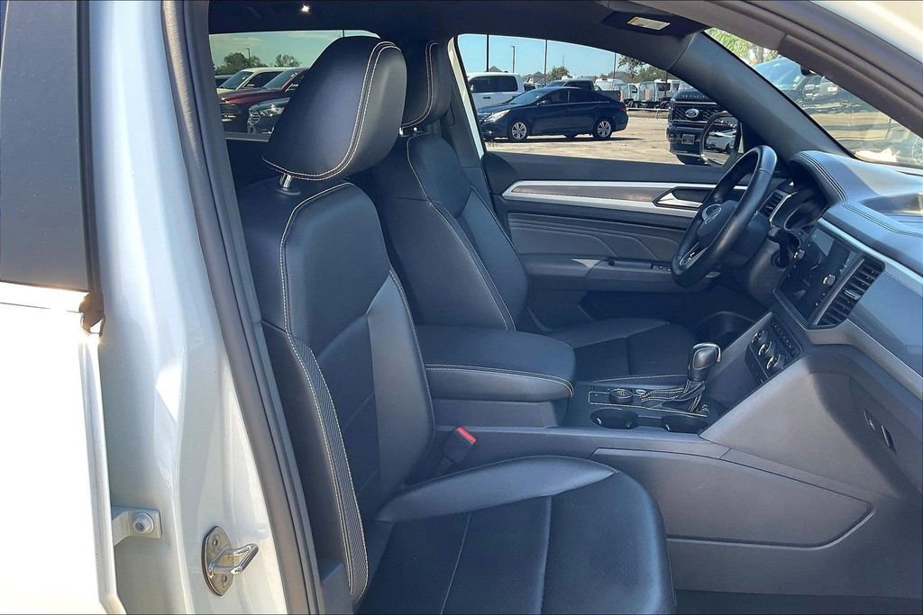 Used 2021 Volkswagen Atlas Cross Sport SE w/ Panoramic Sunroof Package AWD/4WD image 30