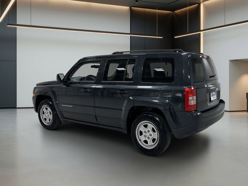 Used 2014 Jeep Patriot Sport w/ Power Value Group FWD image 3