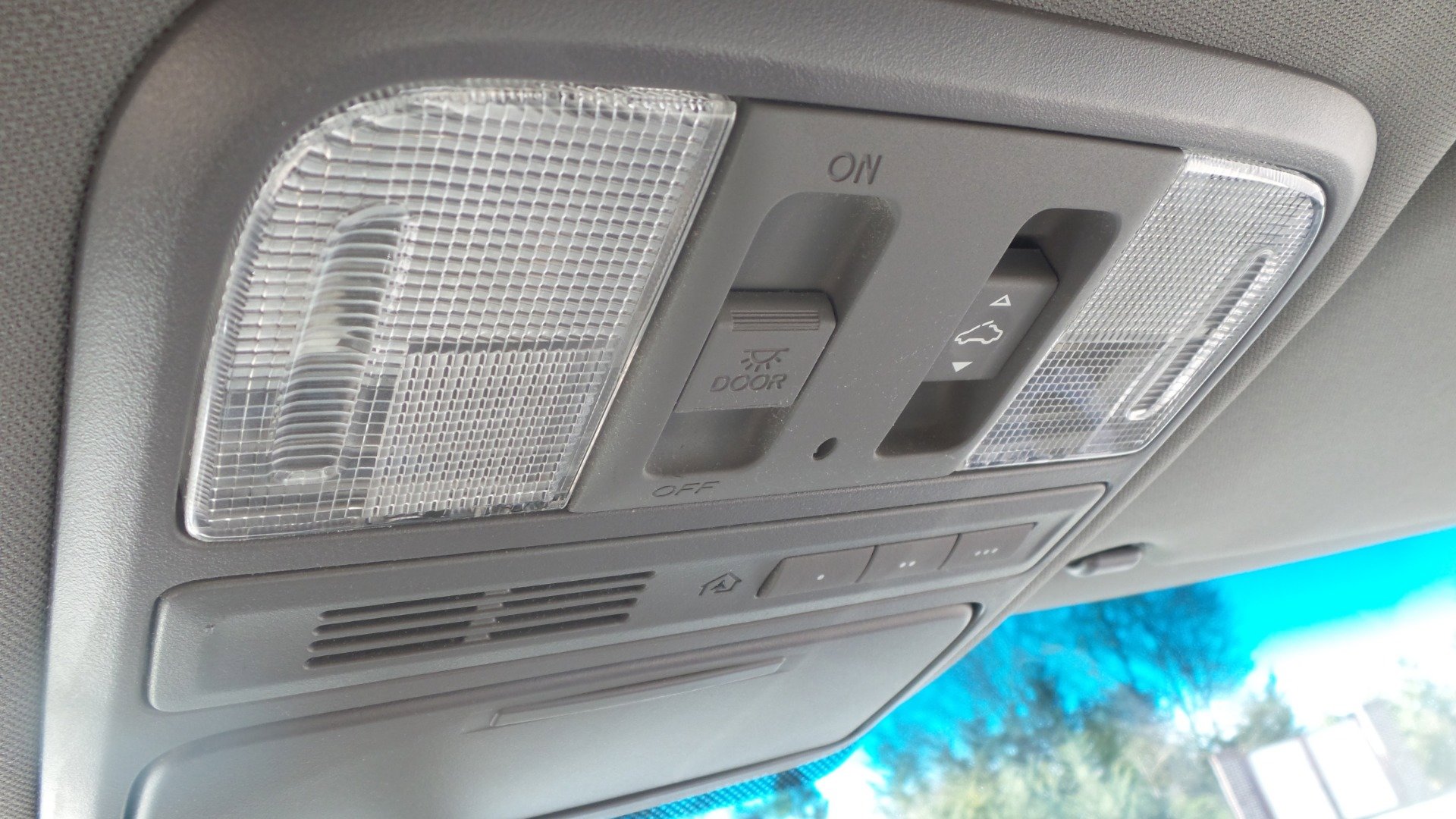Used 2010 Honda Pilot Touring image 62