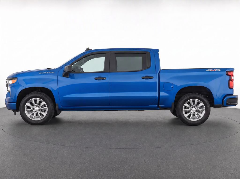 Used 2023 Chevrolet Silverado 1500 Custom AWD/4WD image 5