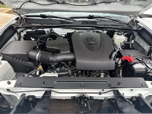 Used 2022 Toyota Tacoma TRD Off-Road AWD/4WD image 20