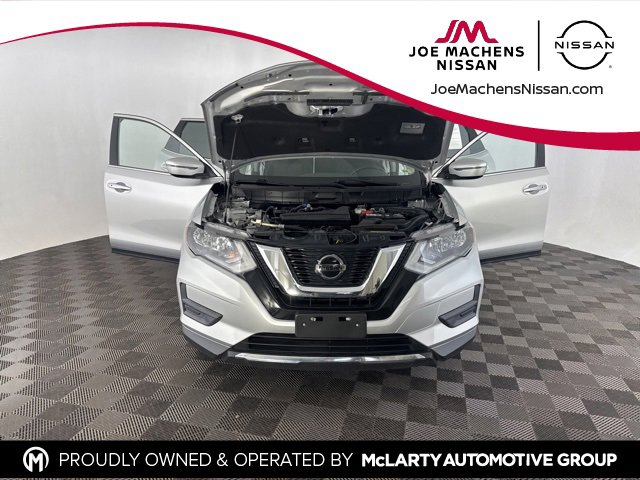 Certified 2020 Nissan Rogue SV image 11