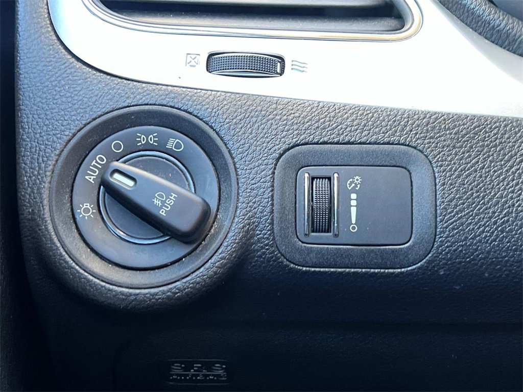 Used 2019 Dodge Journey GT w/ Driver Convenience Group image 24