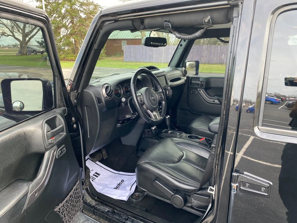 Used 2018 Jeep Wrangler Unlimited Sahara AWD/4WD image 22