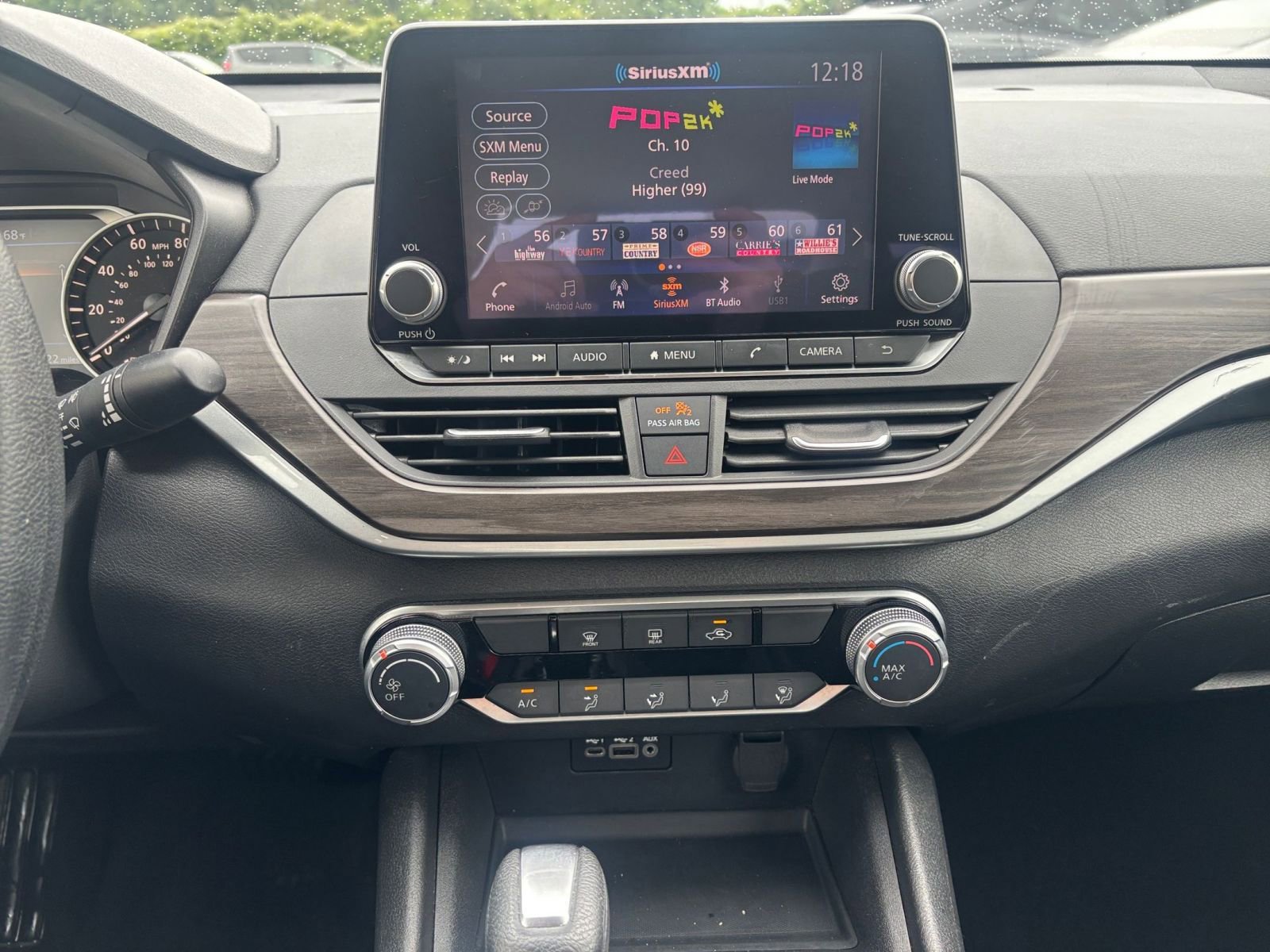 Used 2025 Nissan Altima 2.5 SV FWD image 17