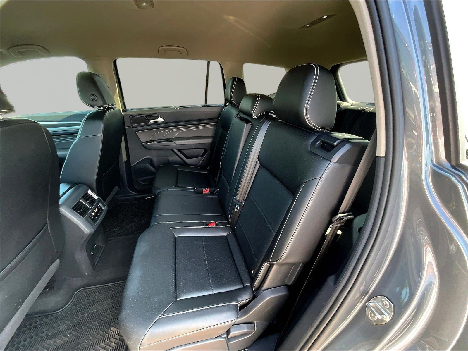 Used 2023 Volkswagen Atlas SE AWD/4WD image 22