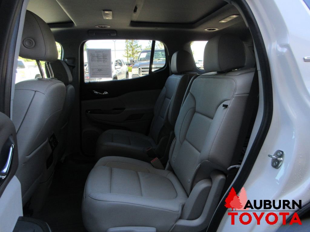 Used 2023 GMC Acadia SLT w/ Technology Package image 24