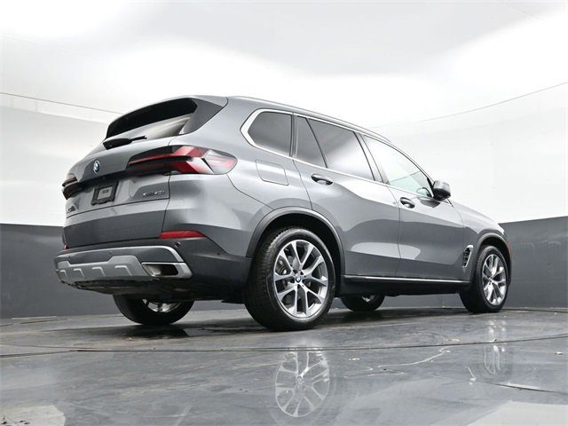 Used 2024 BMW X5 xDrive40i image 28