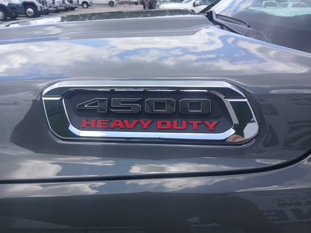 New 2026 RAM 4500 4x4 Crew Cab DRW w/ Laramie Trim Package image 8