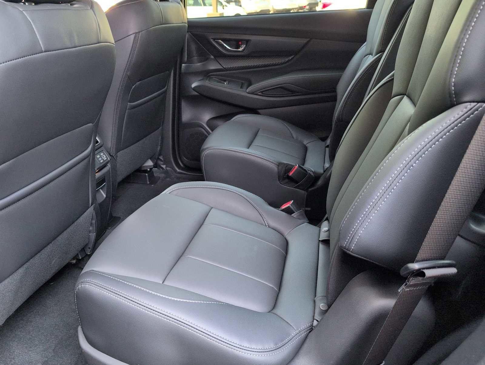 Used 2026 Subaru Ascent Premium AWD/4WD image 19