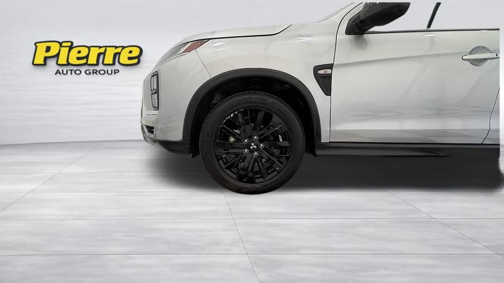 Used 2025 Mitsubishi Outlander Sport ES AWD/4WD image 10