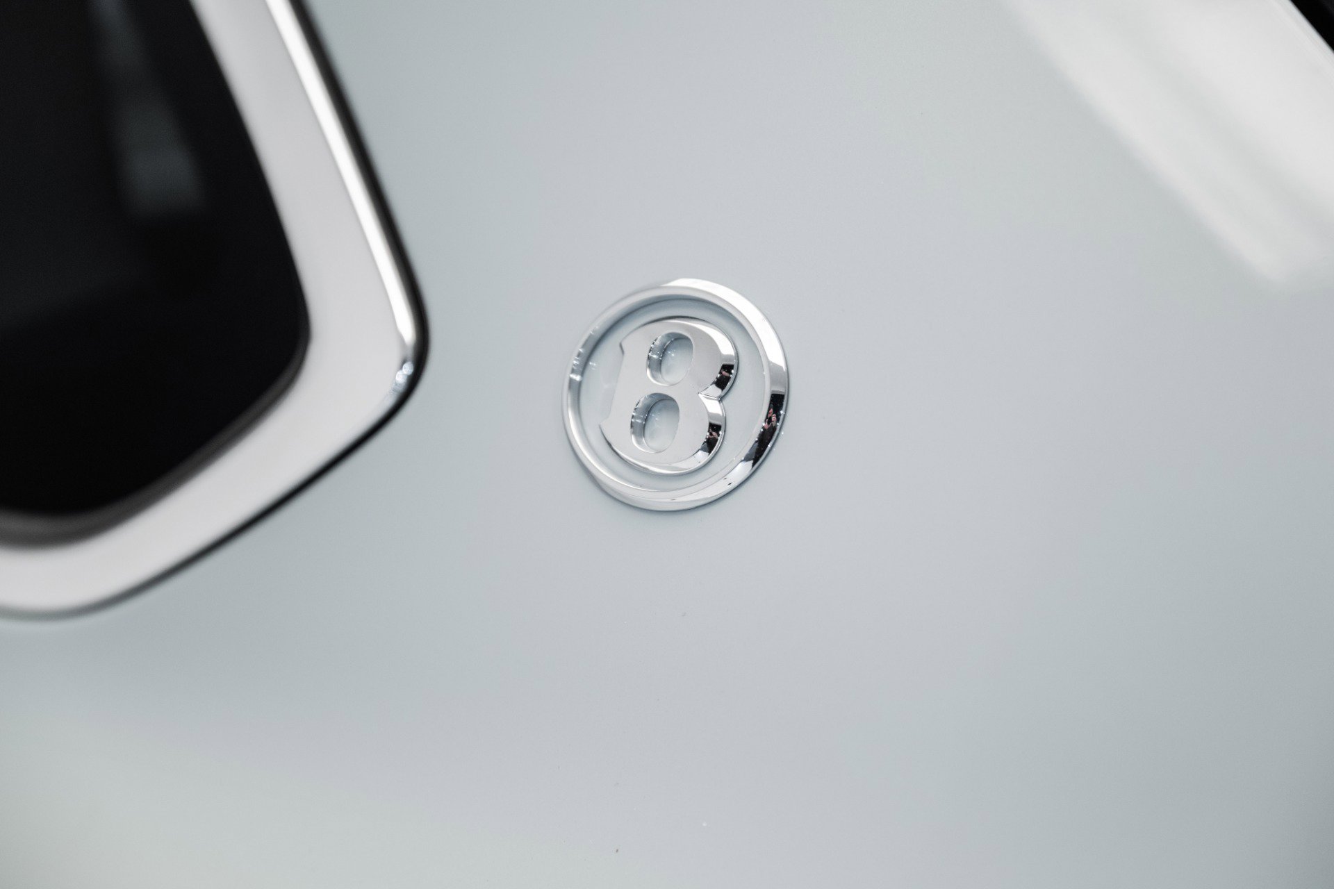 New 2025 Bentley Bentayga Extended Wheelbase image 14