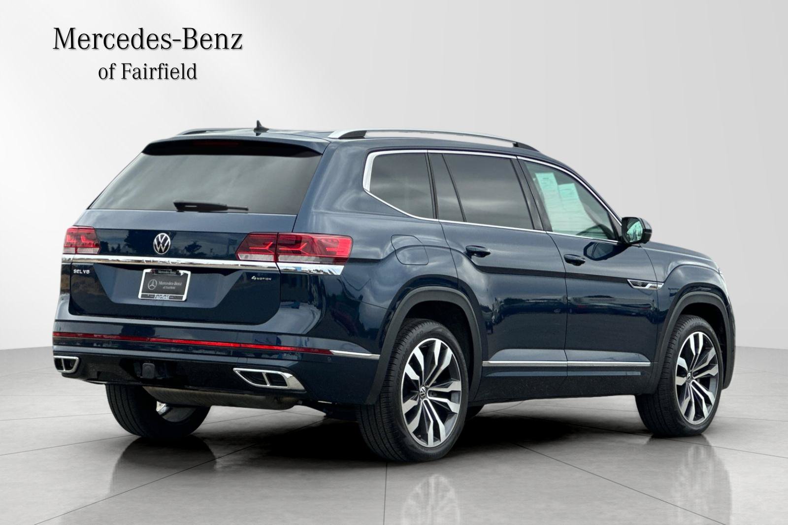 Used 2023 Volkswagen Atlas SEL Premium AWD/4WD image 2