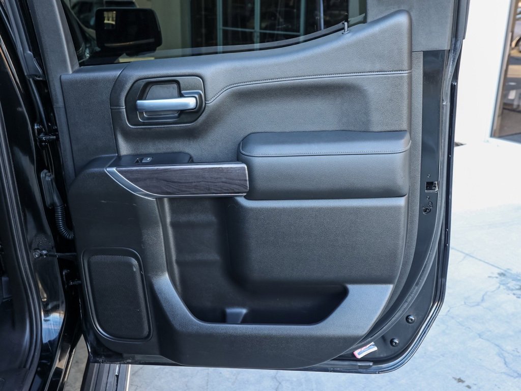 Used 2019 Chevrolet Silverado 1500 LTZ w/ LTZ Premium Package image 18