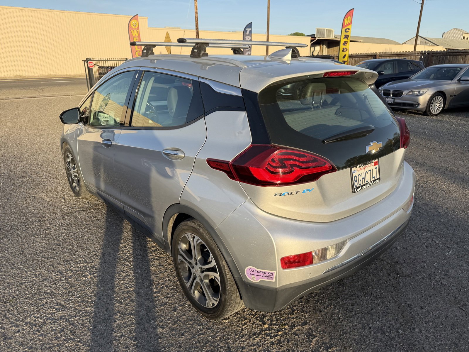 Used 2019 Chevrolet Bolt Premier w/ Infotainment Package image 7