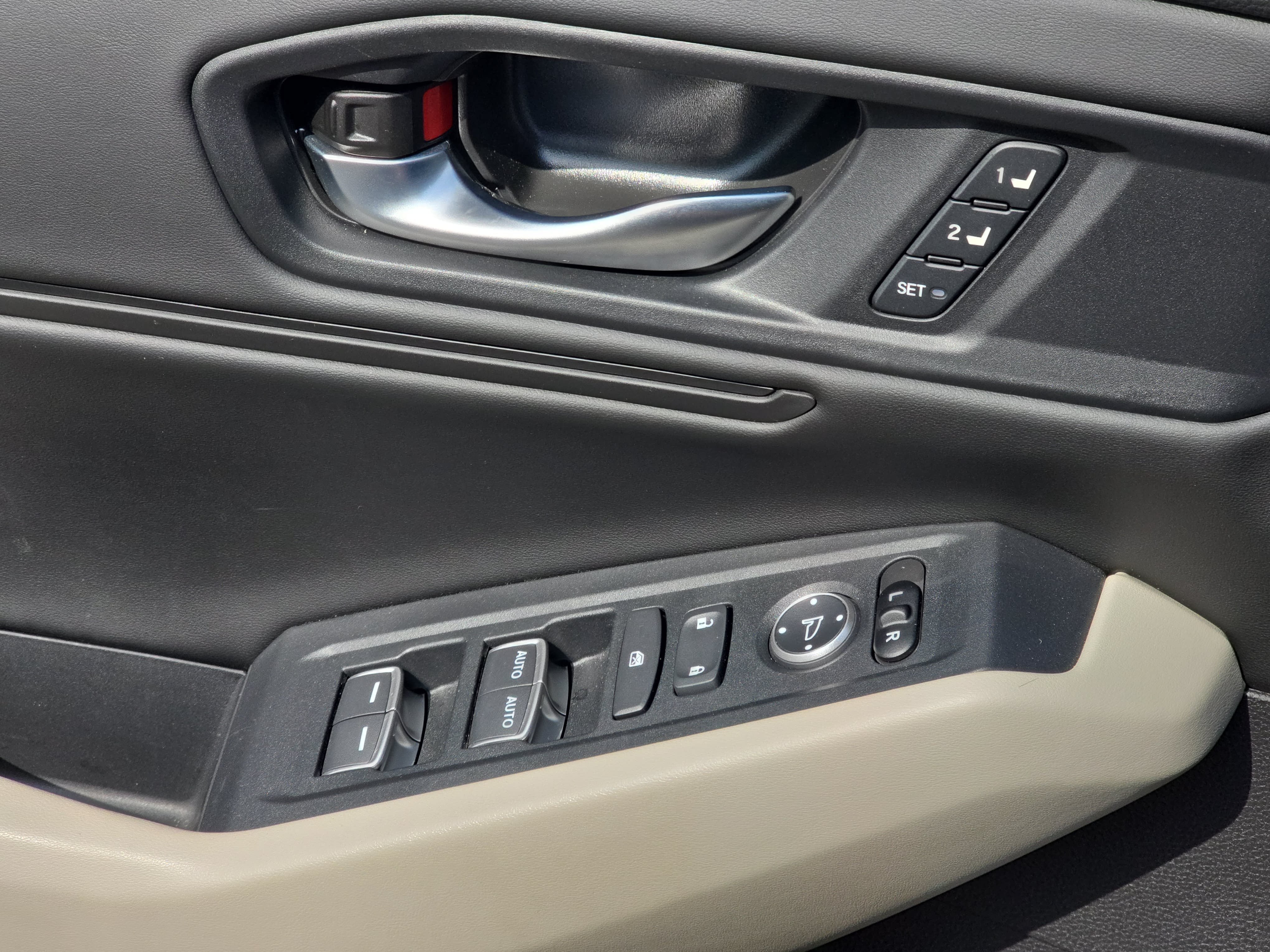 Certified 2024 Honda Accord EX-L image 25