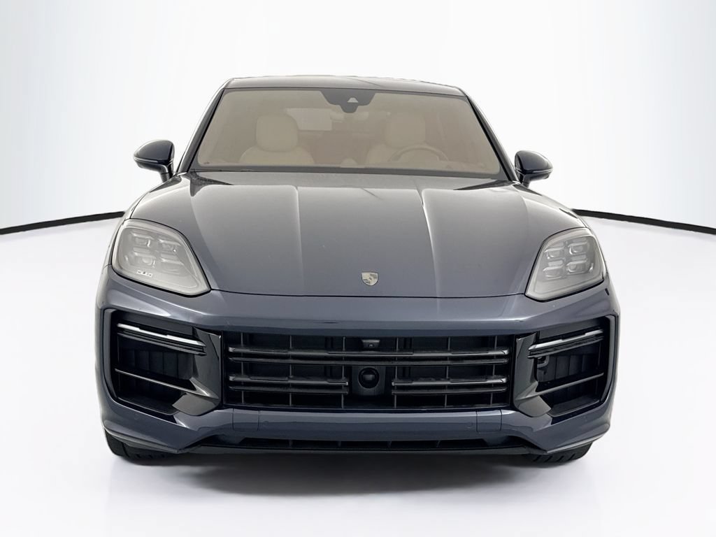 Used 2025 Porsche Cayenne Turbo AWD/4WD image 2