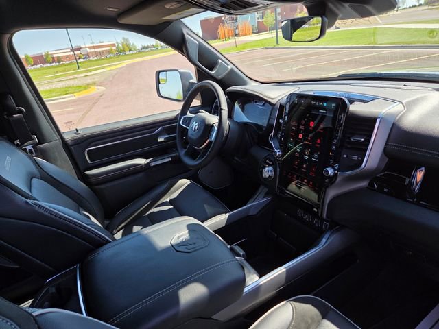 Used 2025 RAM 1500 Laramie AWD/4WD image 29